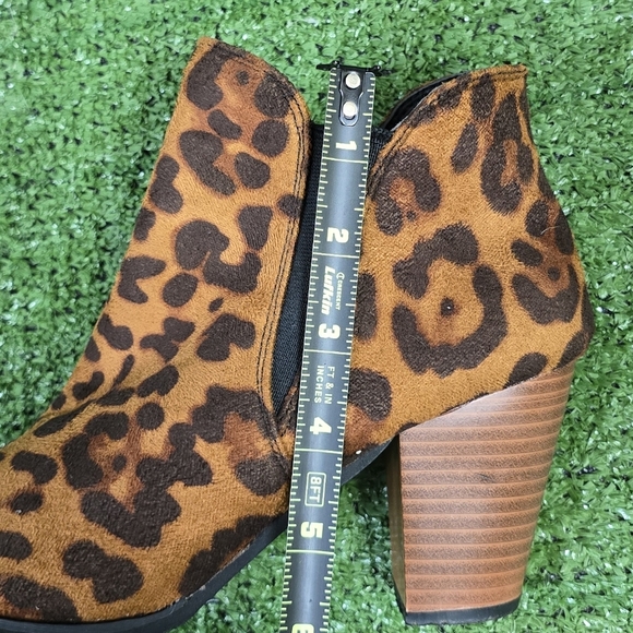 SIMPLY SOUTHERN | 147258 LEOPARD HEELED ANKLE CHELSEA BOOTIES - Picture 14 of 16